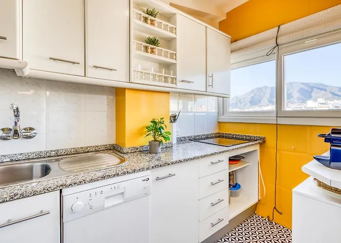 Apartamento Hanami Avenida De Espana Mountain View 4d Estepona